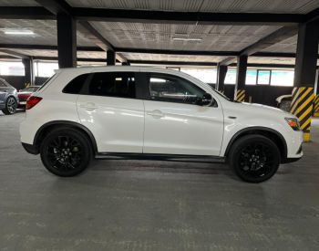 Mitsubishi Outlander Sport 
