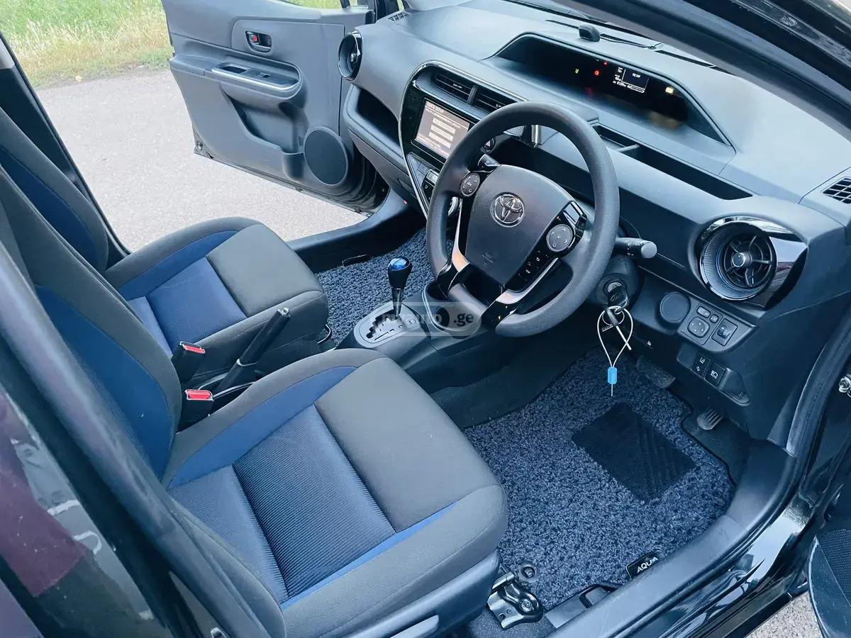 Toyota Aqua, миниатюра 10
