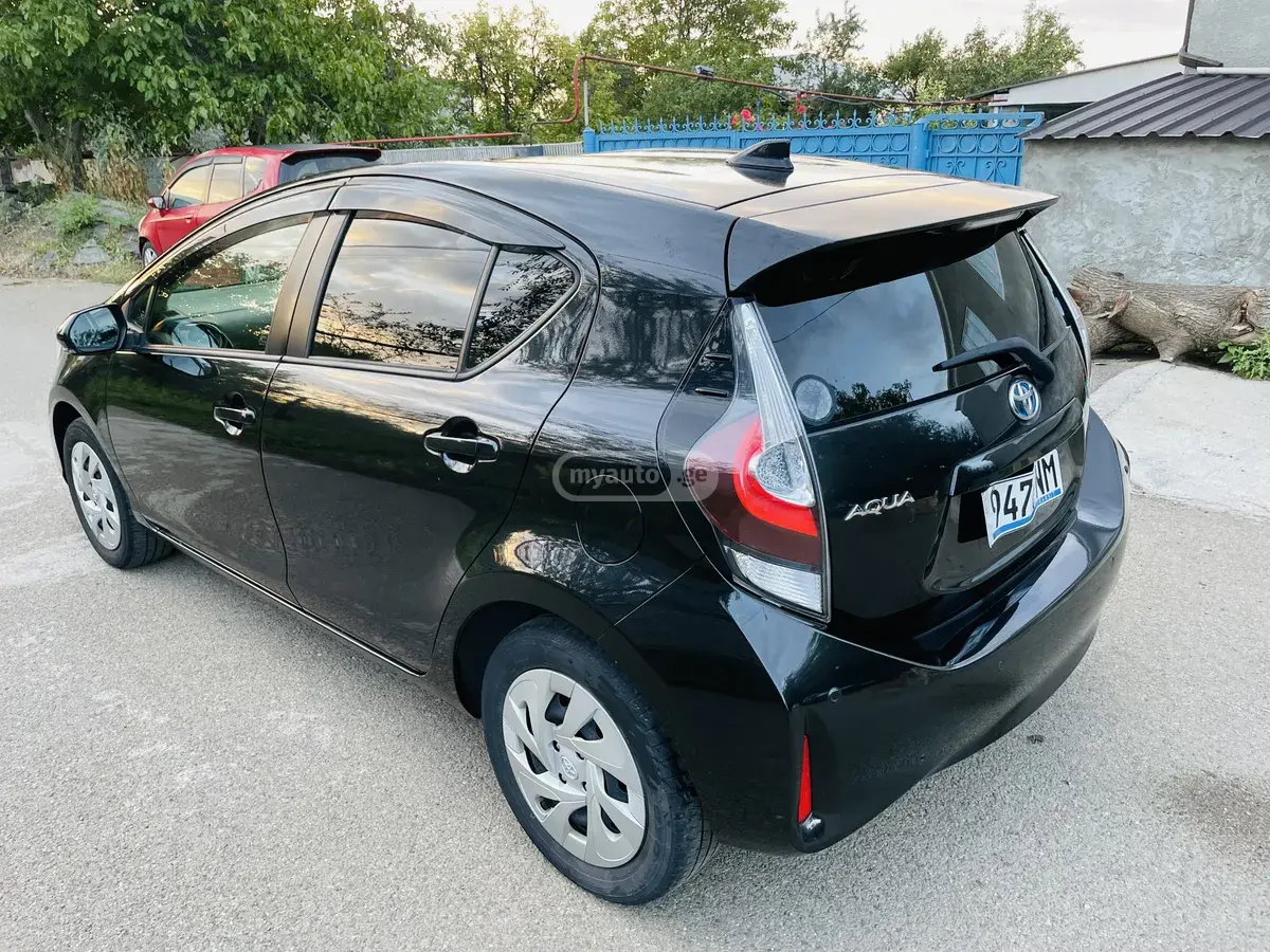 Toyota Aqua, миниатюра 4