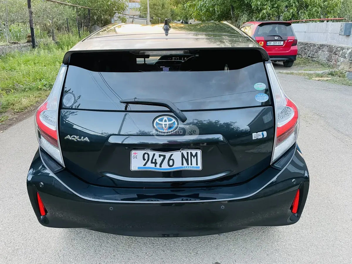 Toyota Aqua, миниатюра 5