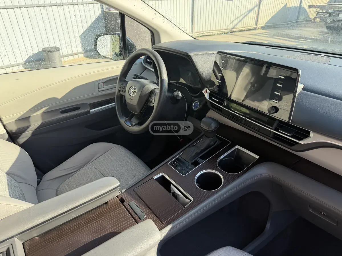 Toyota Sienna, миниатюра 11
