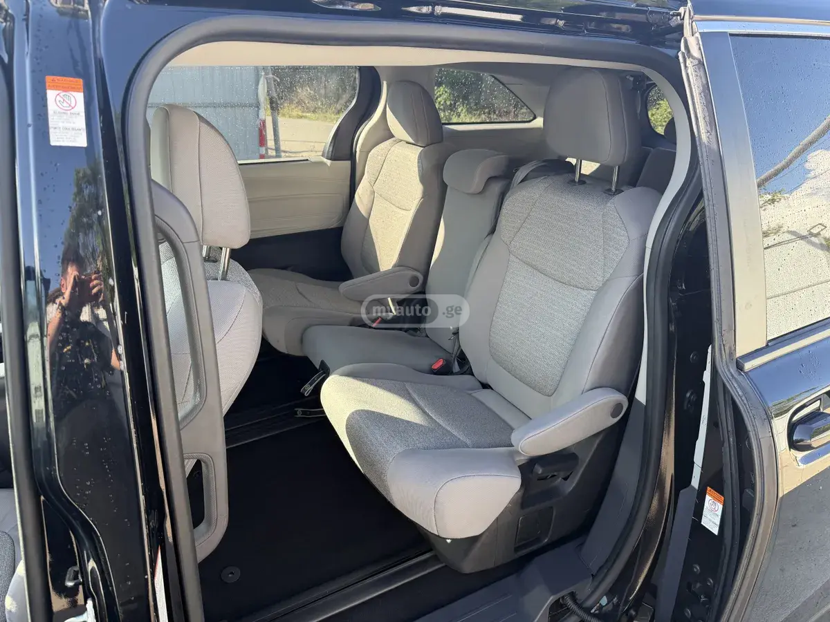 Toyota Sienna, миниатюра 13