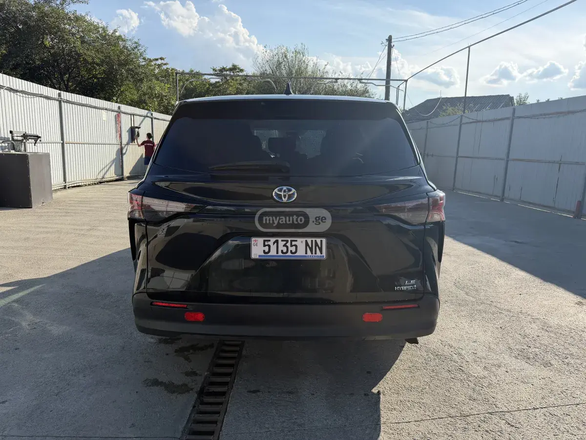 Toyota Sienna, миниатюра 4