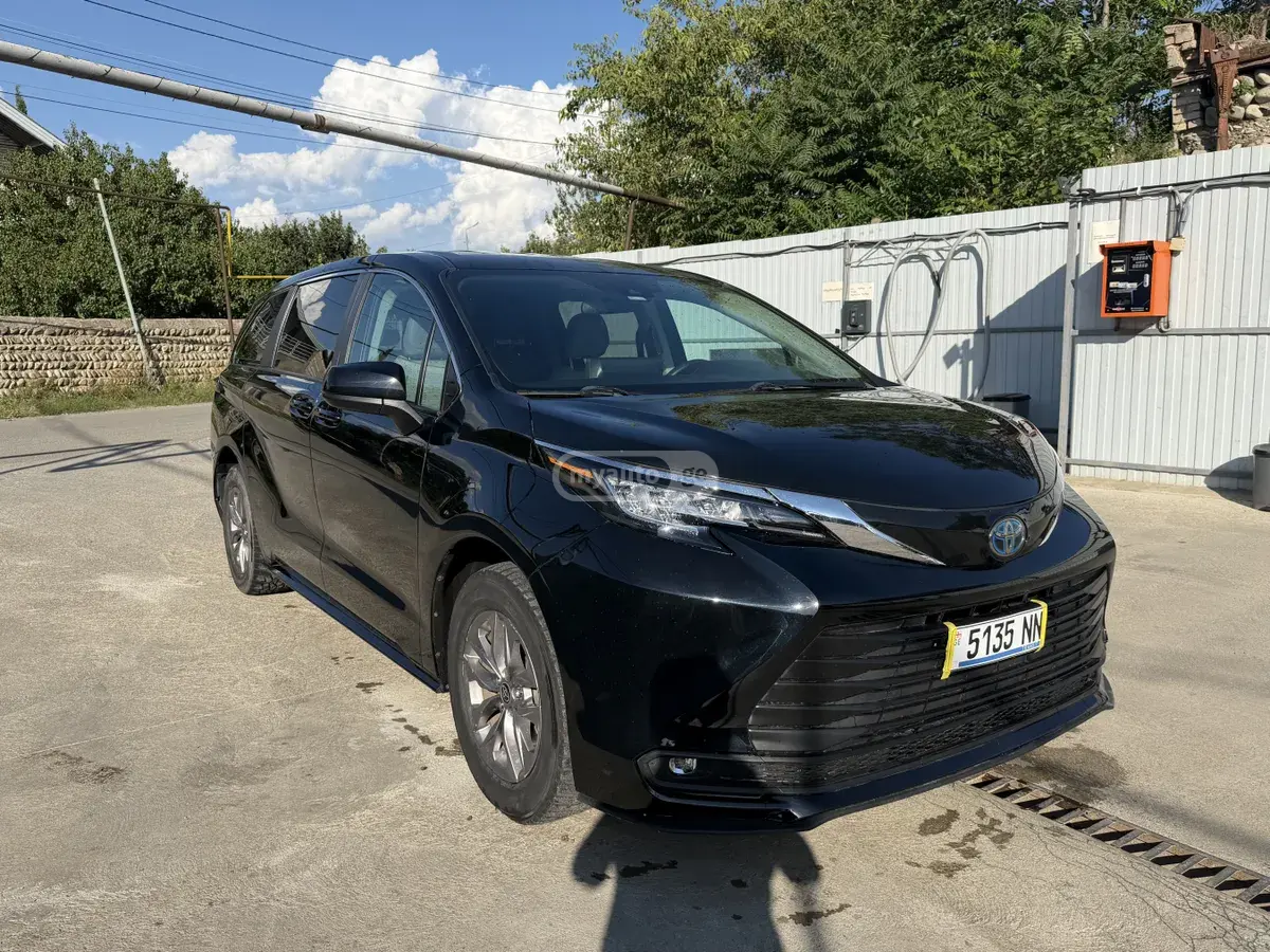 Toyota Sienna, миниатюра 7