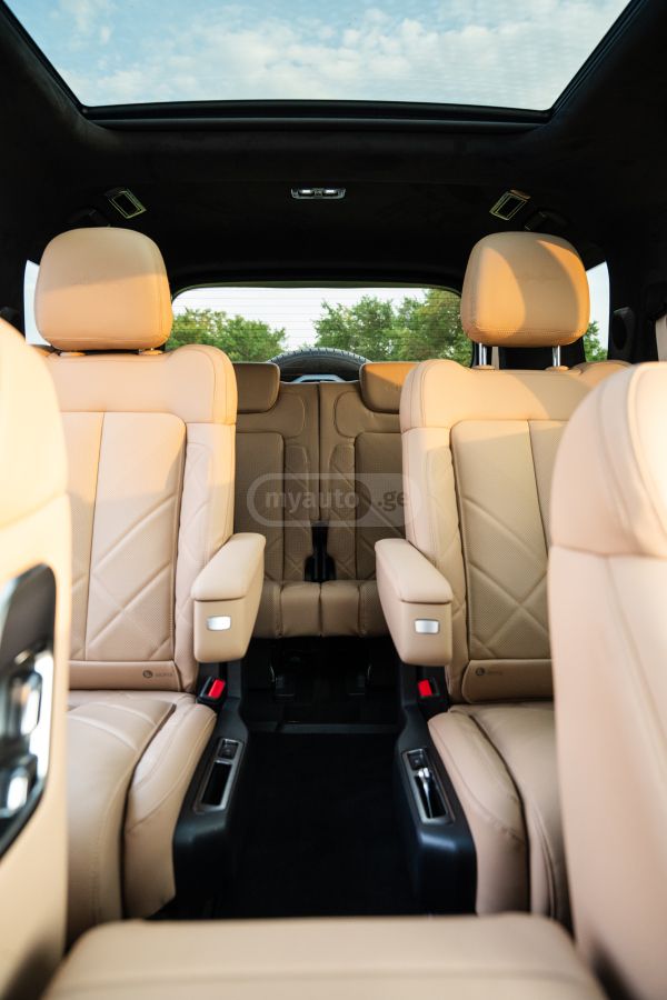 BYD Leopard 8 
