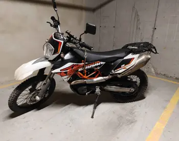 KTM 690 Enduro