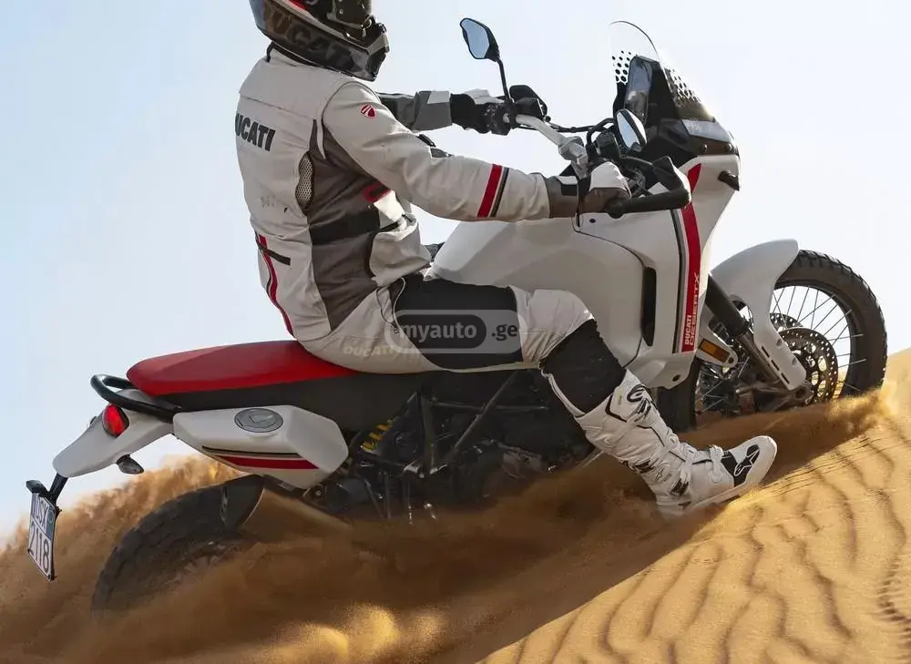 Ducati DesertX 