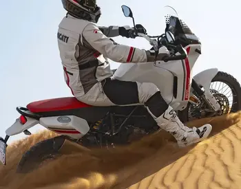 Ducati DesertX 