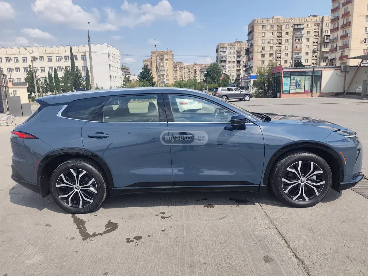 Toyota Crown, миниатюра 2