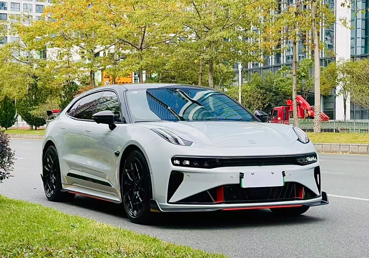 Zeekr 001
