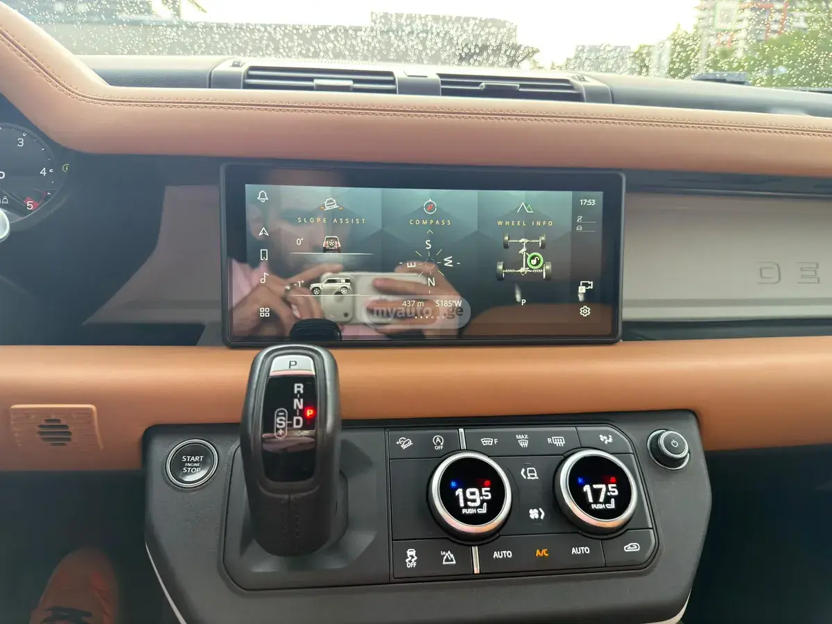 Land Rover Defender 110, миниатюра 12