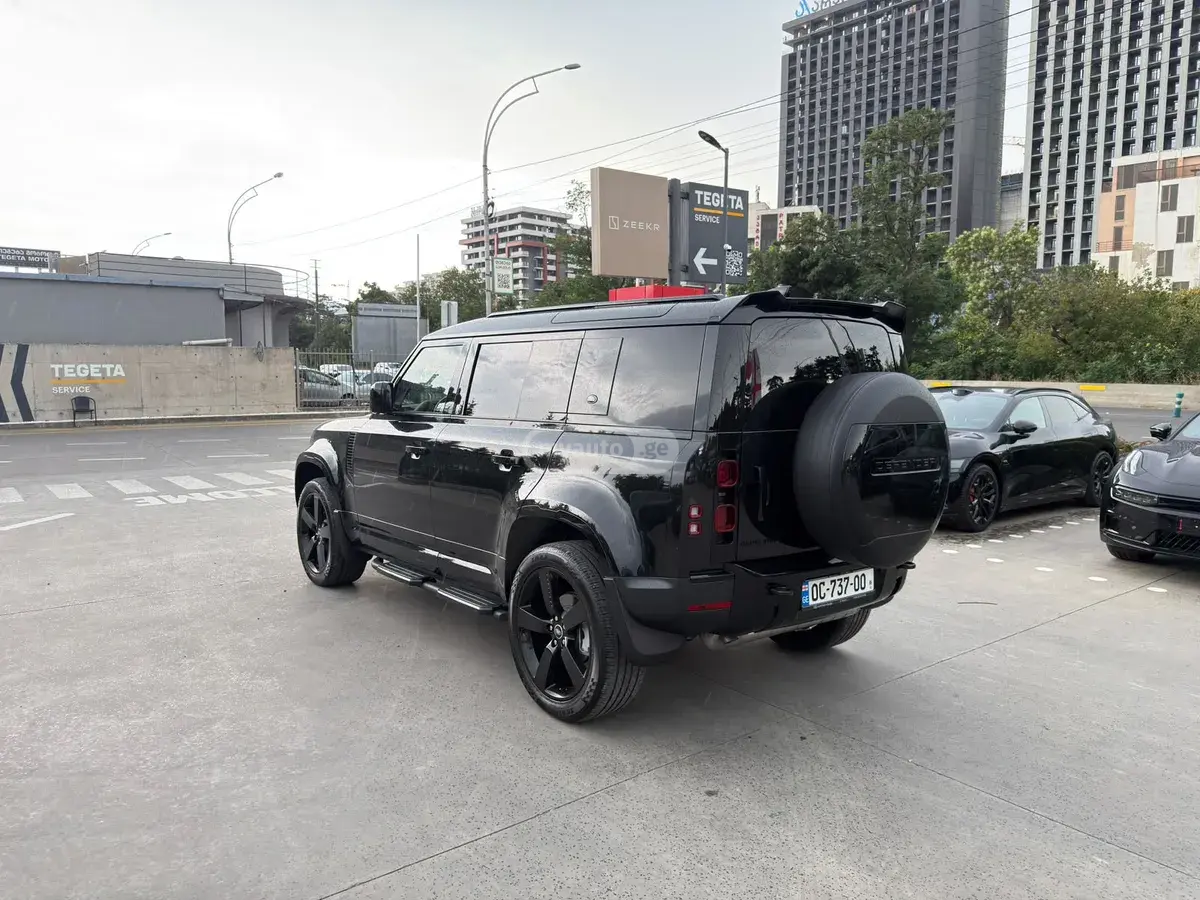 Land Rover Defender 110, миниатюра 3
