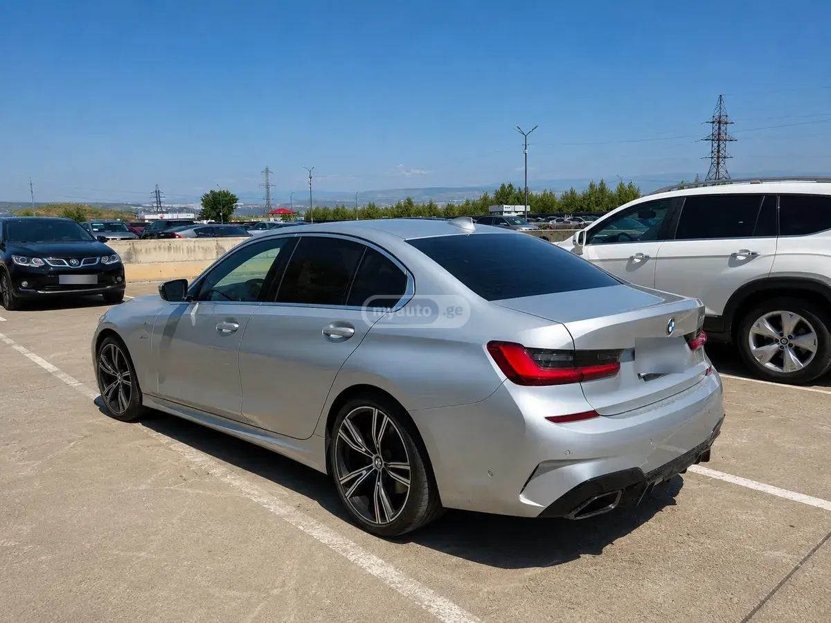 BMW 3 Series 330, миниатюра 2
