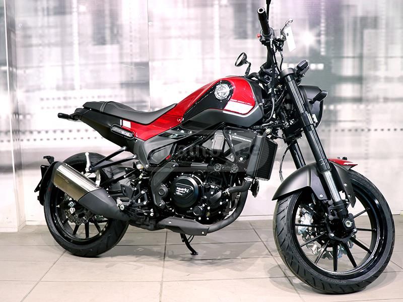 Benelli Leoncino 250