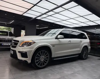 Mercedes-Benz GL 500