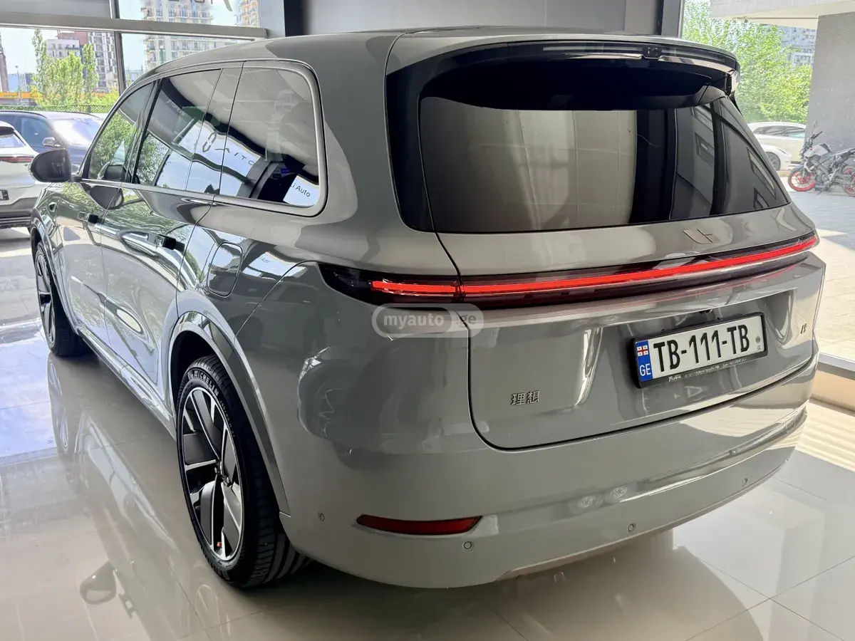 Lixiang I9 