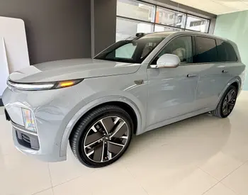 Lixiang I9 