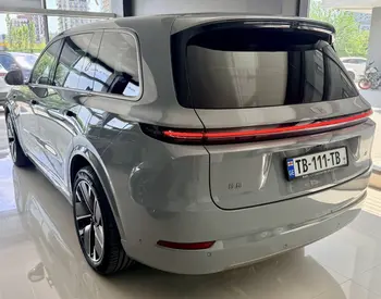 Lixiang I9 