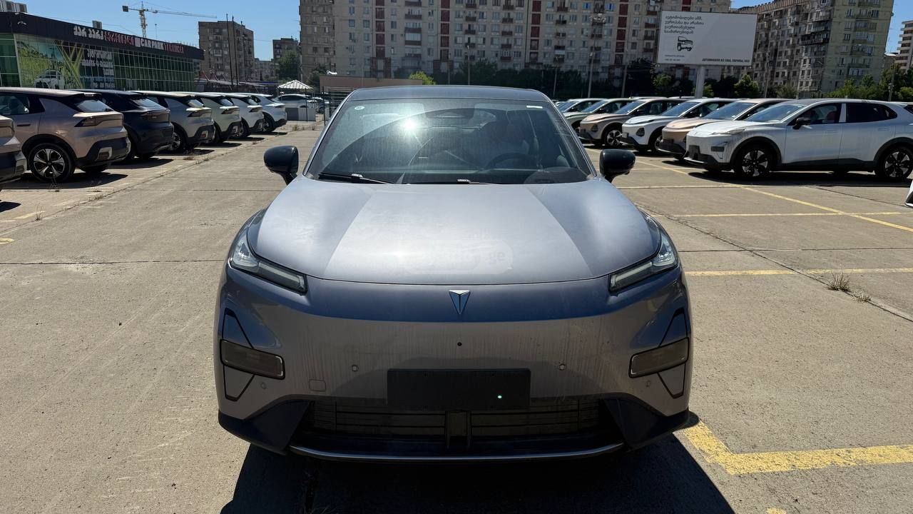 Changan Deepal Dark Blue S05