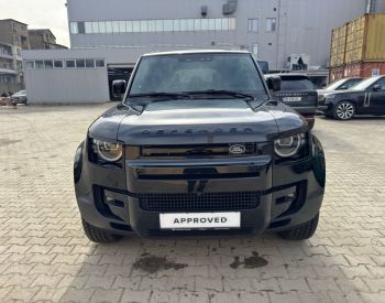 Land Rover Defender 110 S