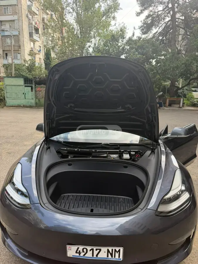 Tesla Model 3, миниатюра 7