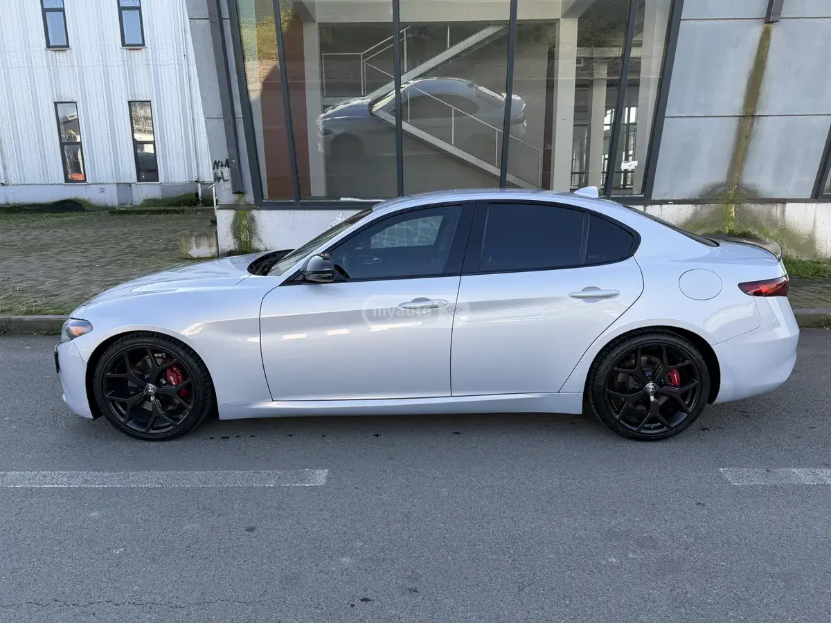 Alfa Romeo Giulia, миниатюра 2