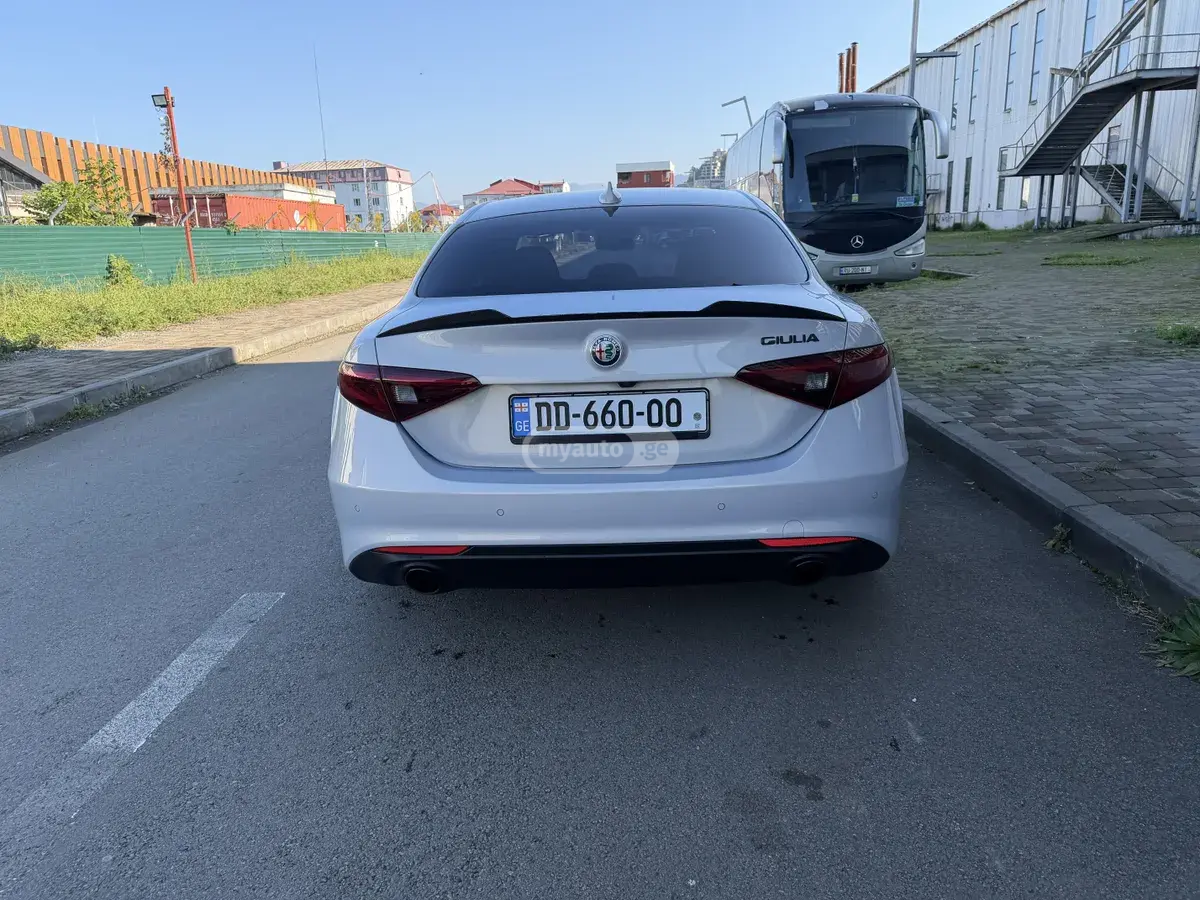 Alfa Romeo Giulia, миниатюра 9
