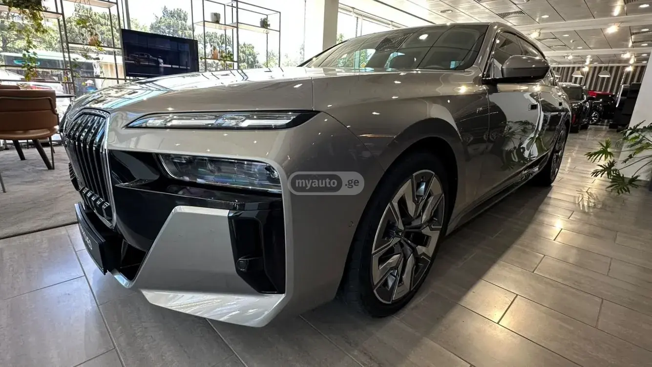BMW 760 
