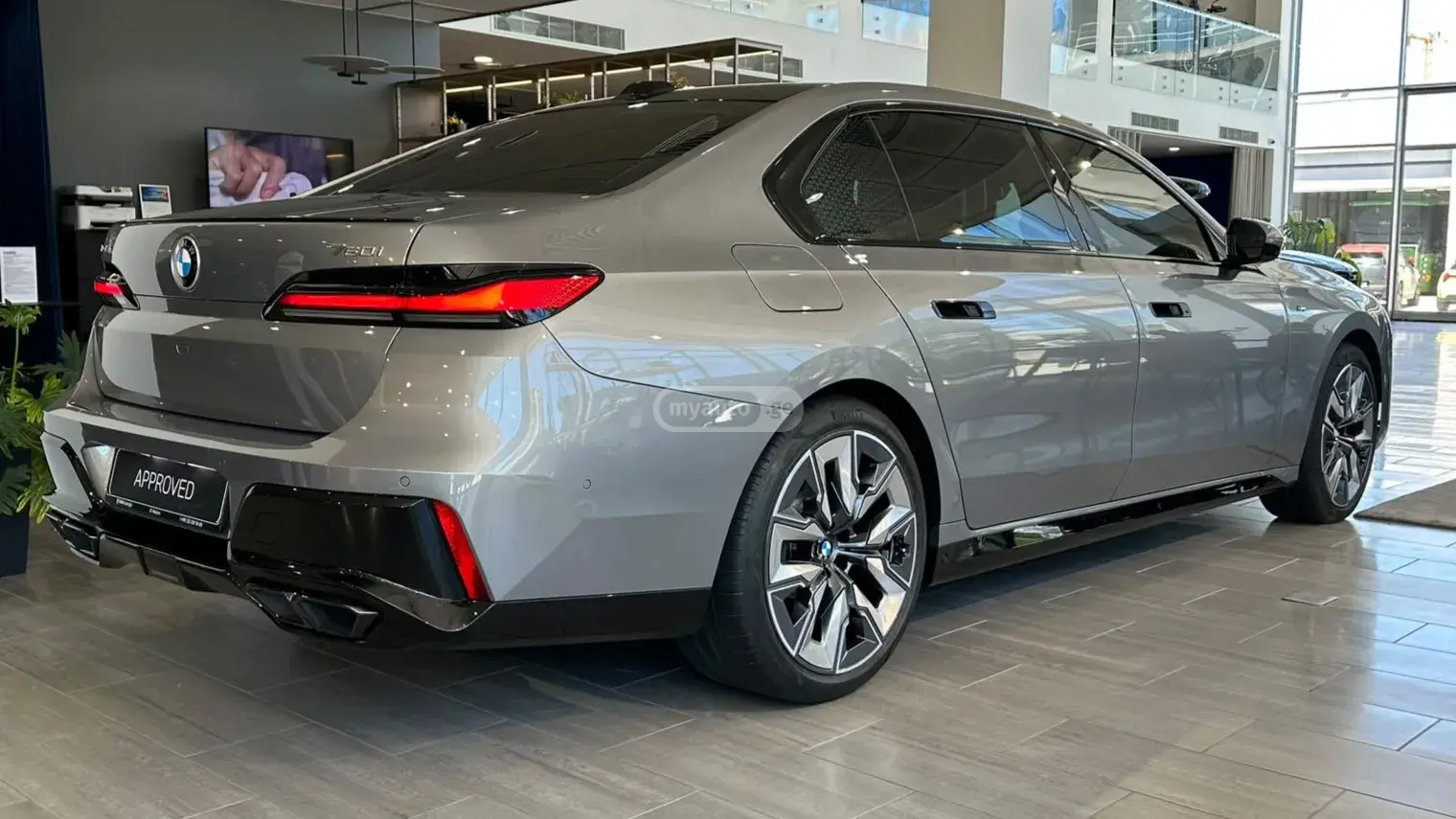 BMW 760