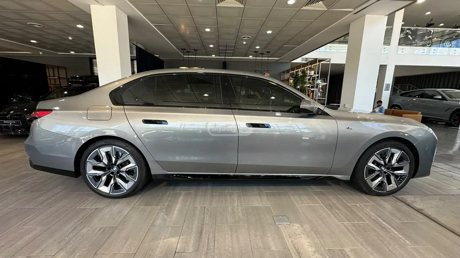 BMW 760 