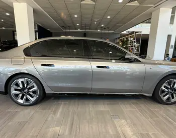 BMW 760 xDrive
