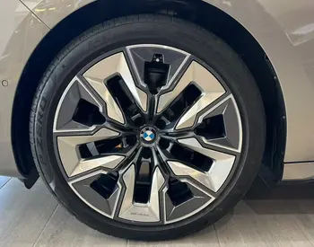 BMW 760 xDrive