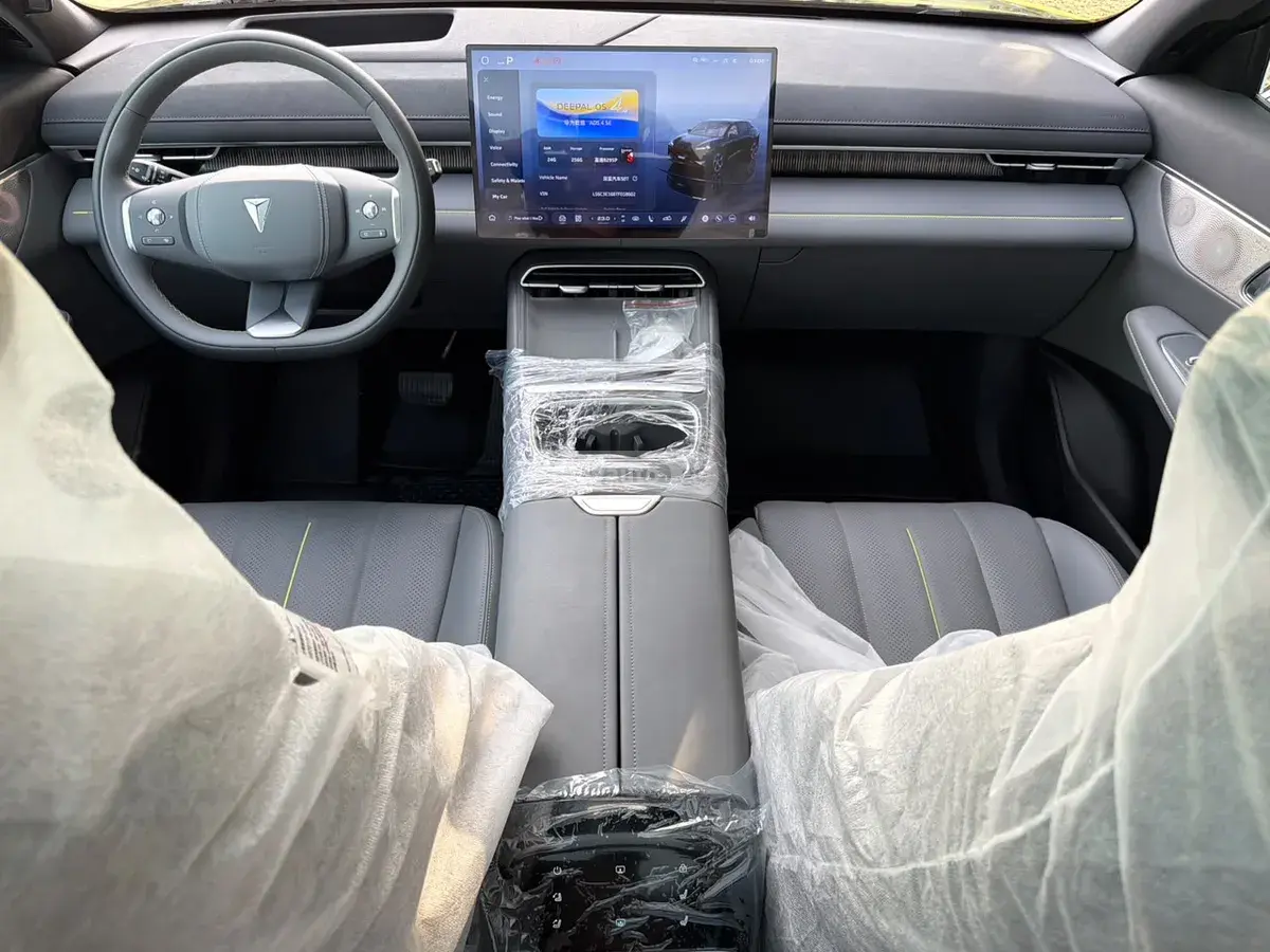 Changan Deepal Dark Blue S07