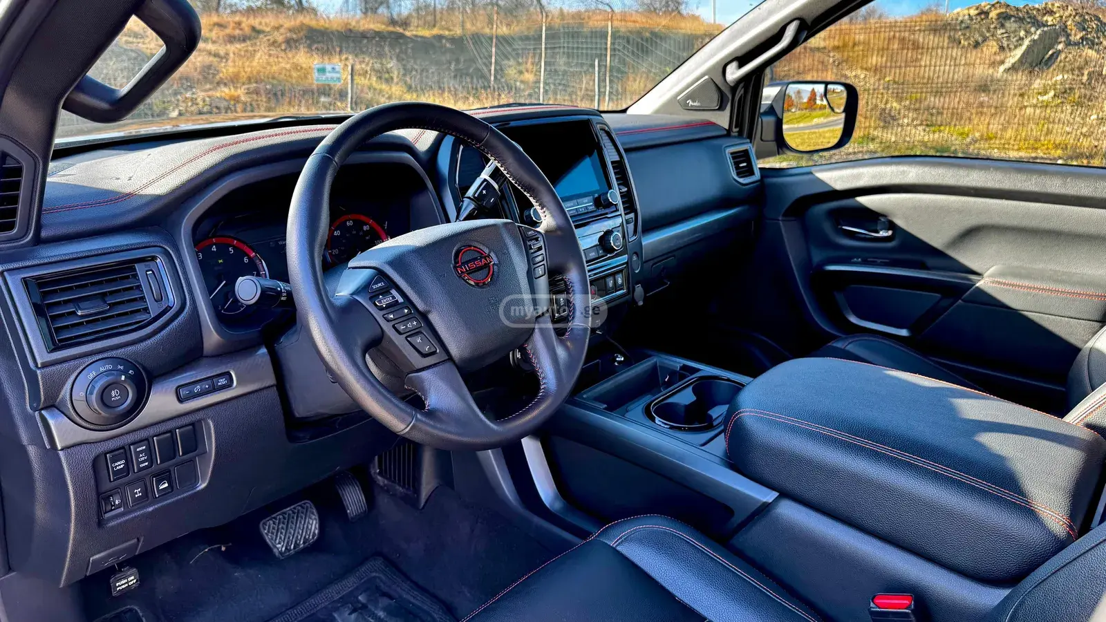 Nissan Titan, миниатюра 10