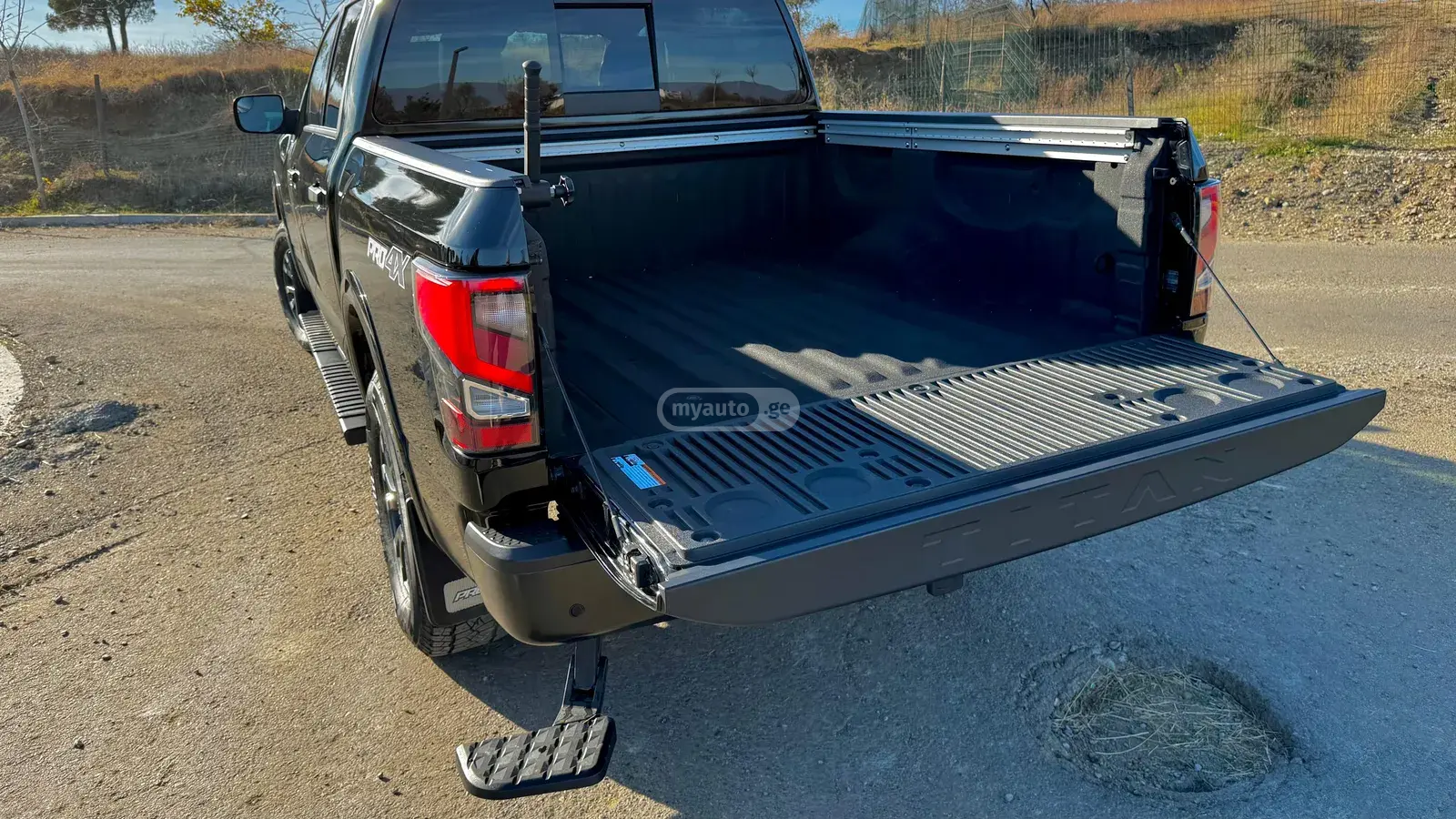 Nissan Titan, миниатюра 5