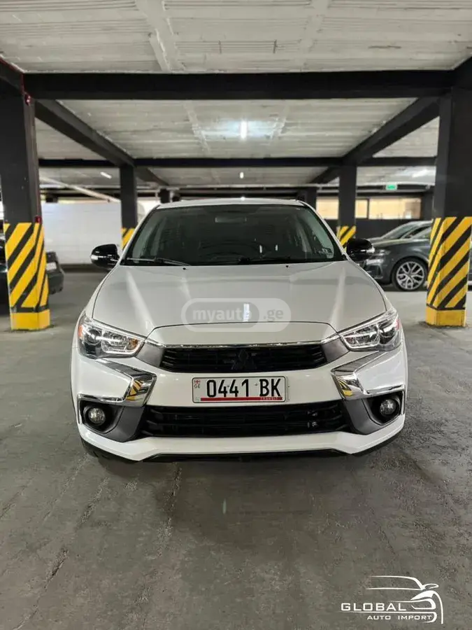 Mitsubishi Outlander Sport 