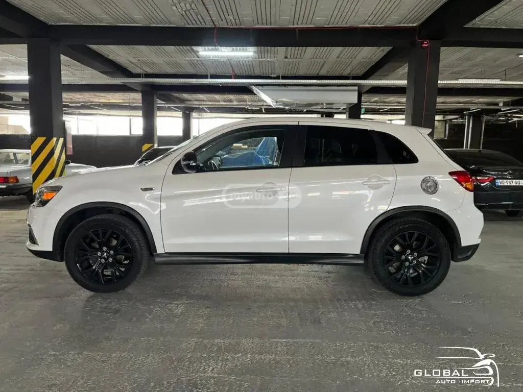 Mitsubishi Outlander Sport 