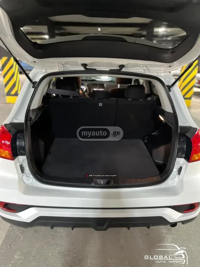 Mitsubishi Outlander Sport 