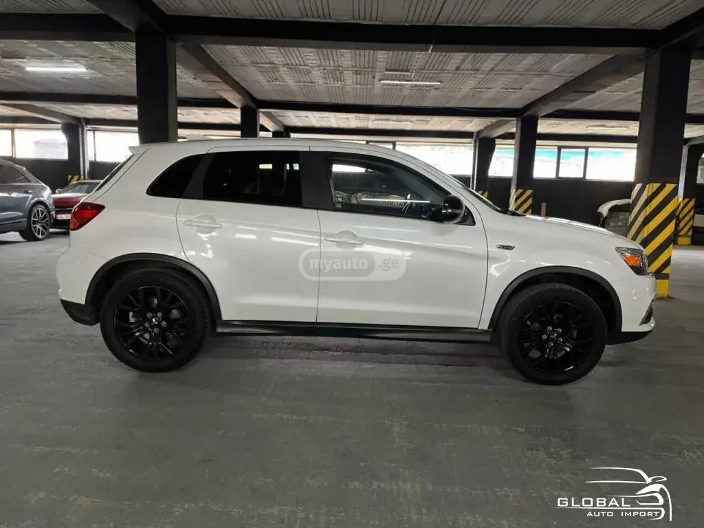 Mitsubishi Outlander Sport 
