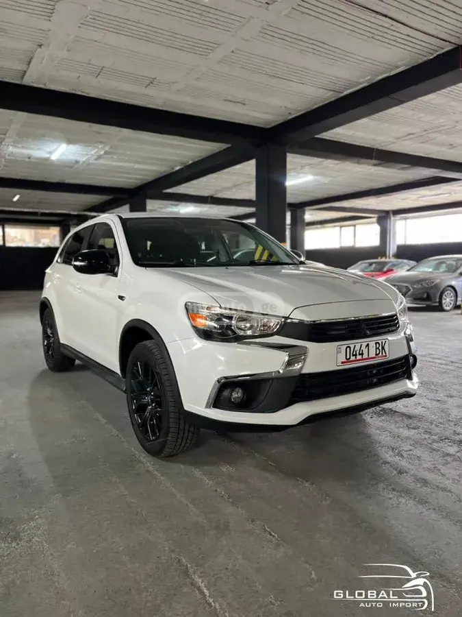 Mitsubishi Outlander Sport 