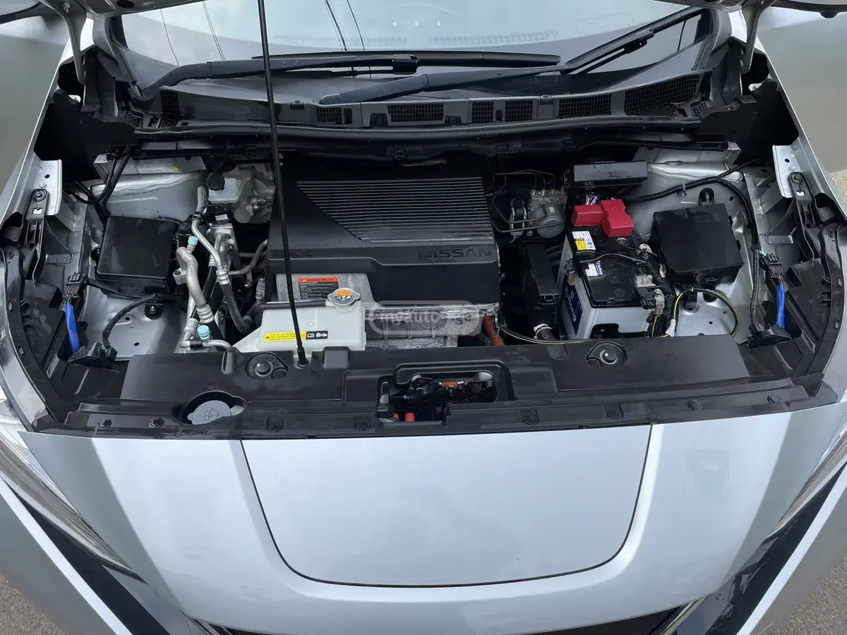 Nissan LEAF, миниатюра 12