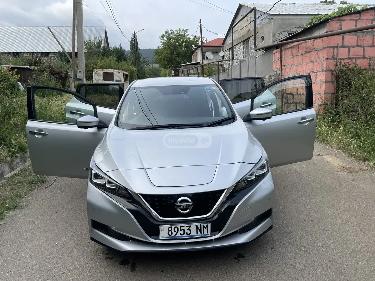 Nissan LEAF, миниатюра 14