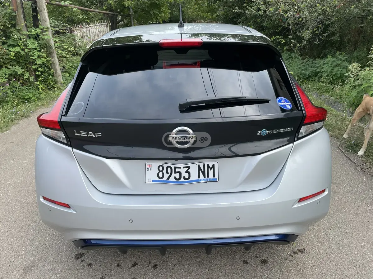 Nissan LEAF, миниатюра 3