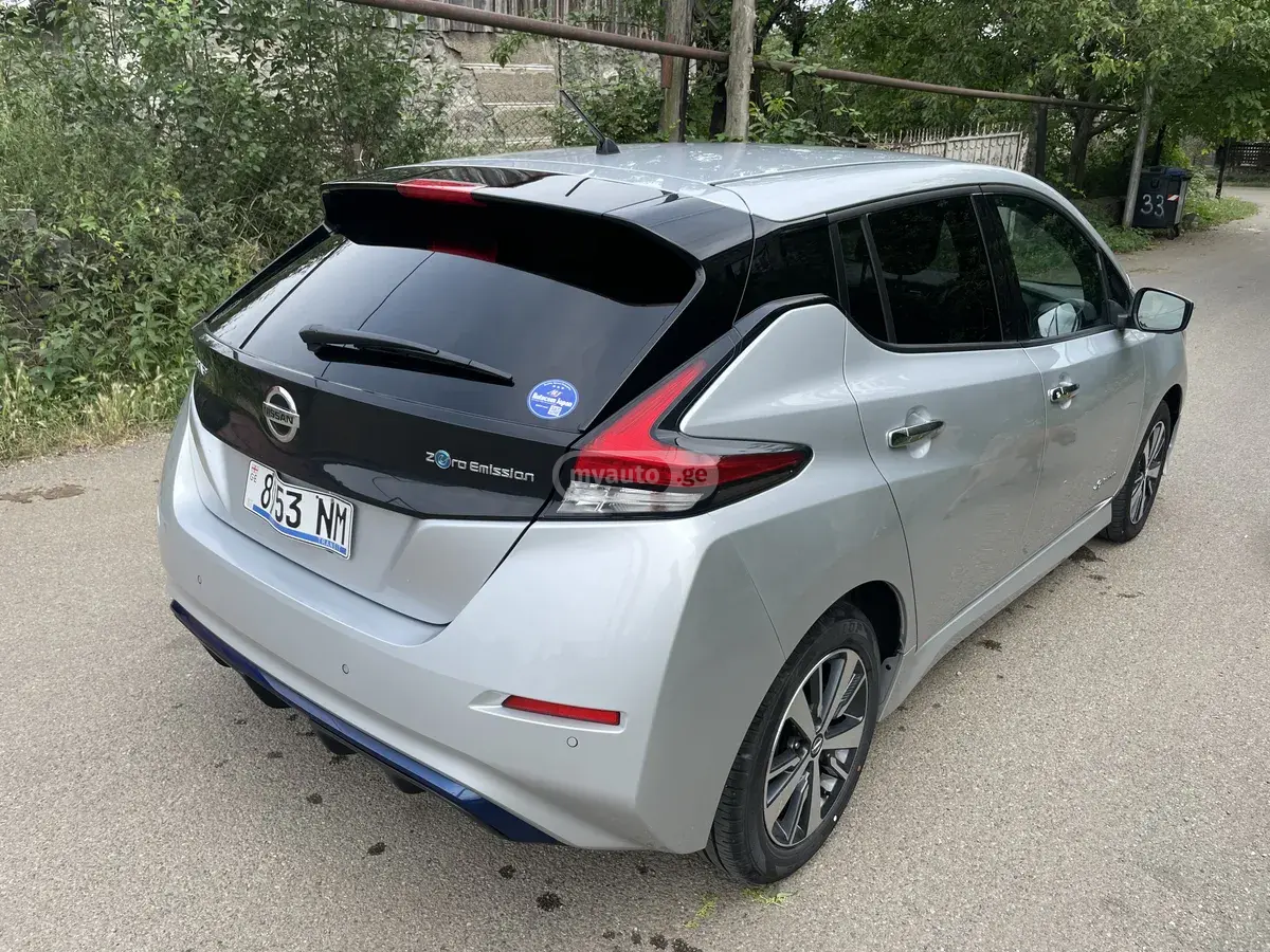 Nissan LEAF, миниатюра 4