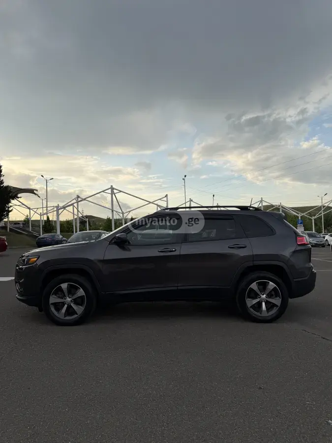 Jeep Cherokee, миниатюра 2