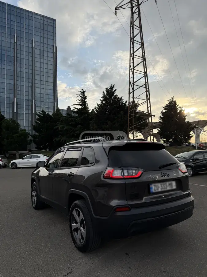 Jeep Cherokee, миниатюра 3