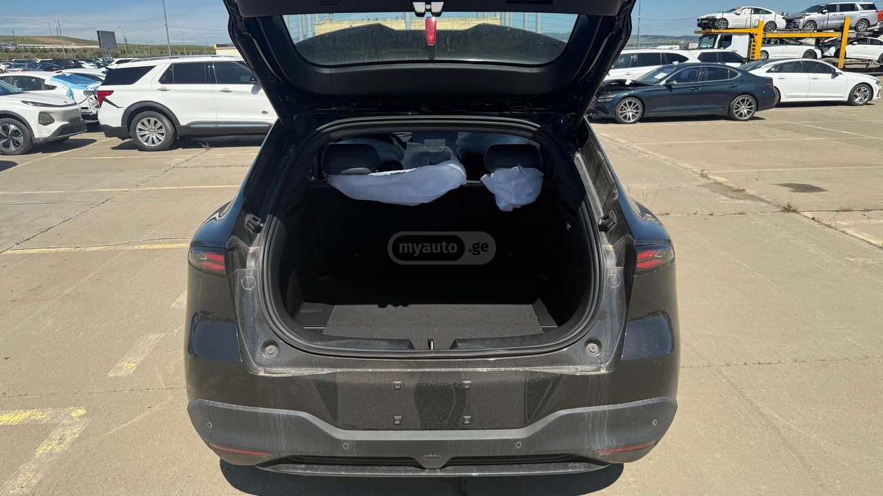 Changan Deepal Dark Blue S05