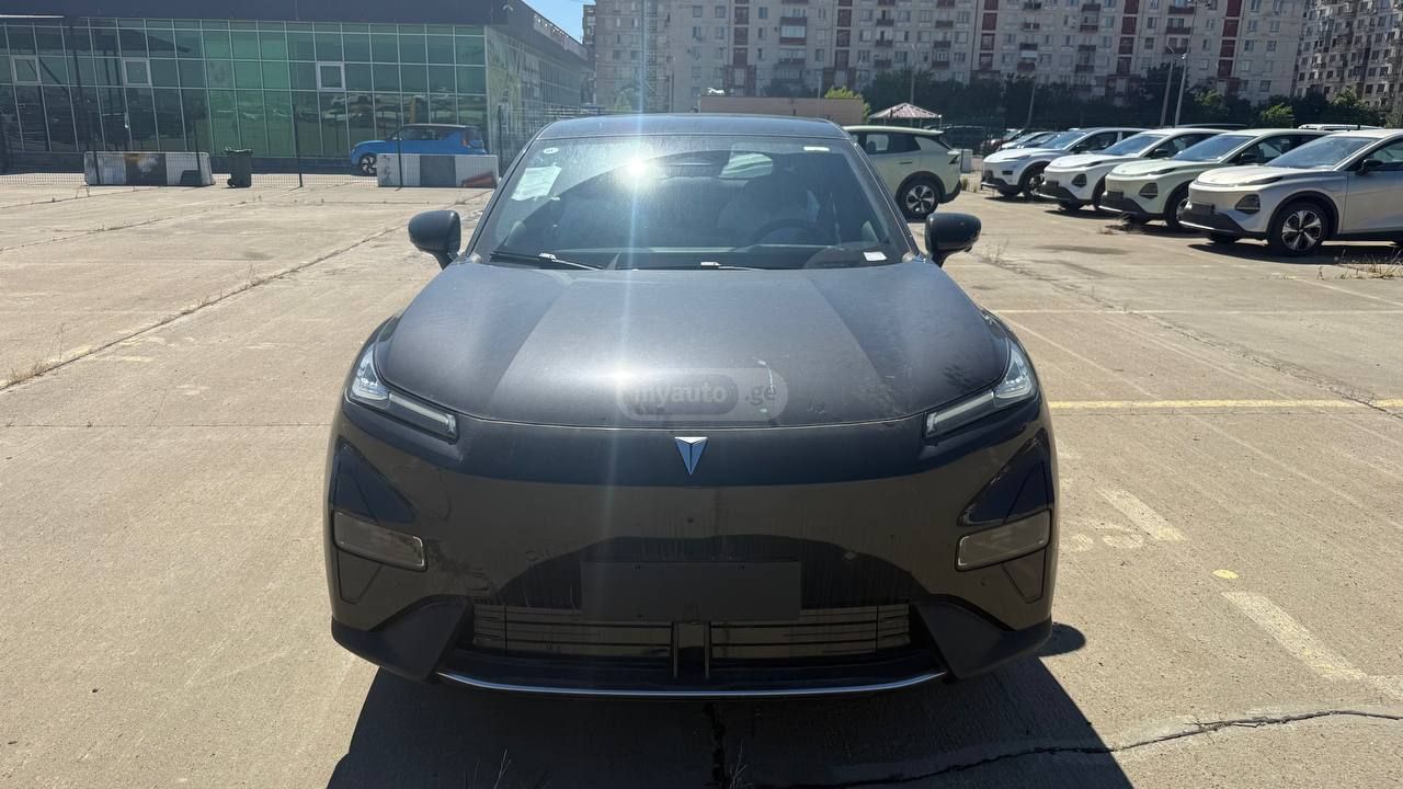 Changan Deepal Dark Blue S05