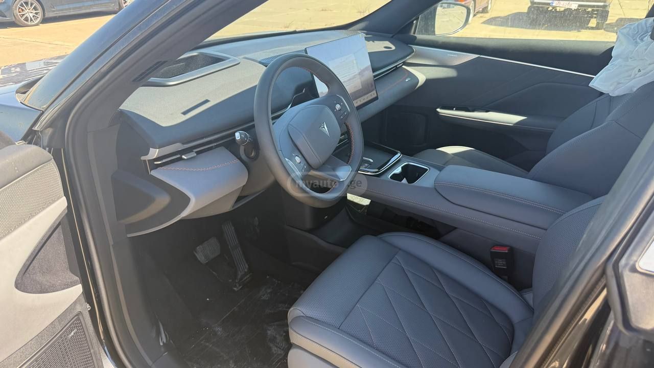 Changan Deepal Dark Blue S05