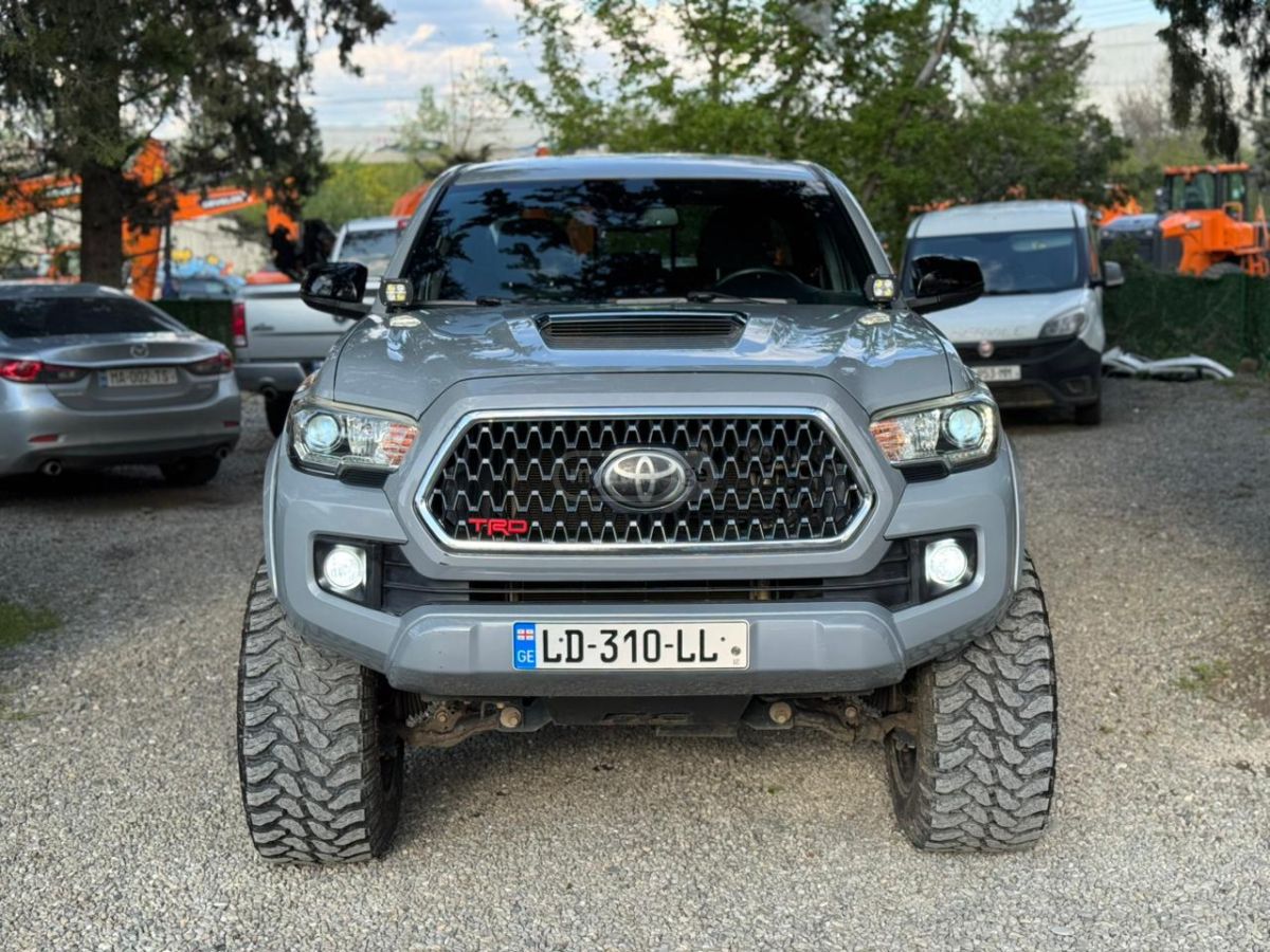 Toyota Tacoma